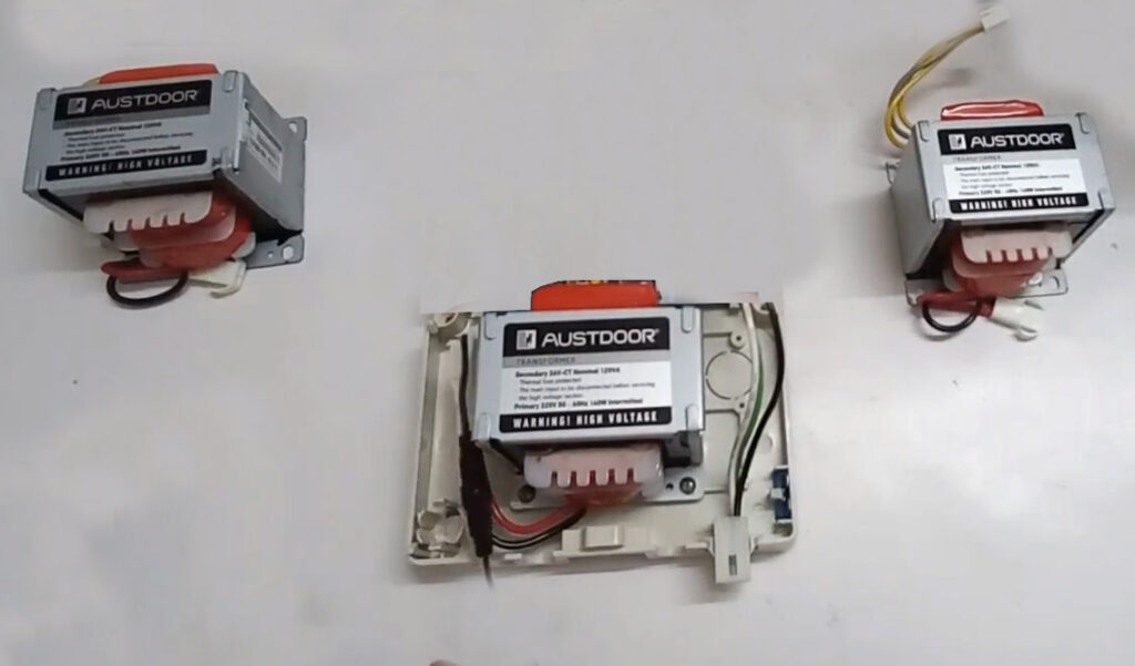 bien-ap-vuong-hop-dieu-khien-cua-cuon-austdoor-ad901