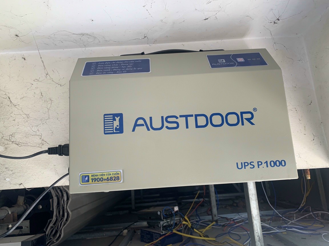 binh-luu-dien-p1000-cua-cuon-austdoor-02
