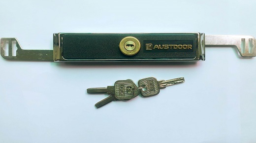 khoa-ngang-cua-cuon-co-austdoor-kh