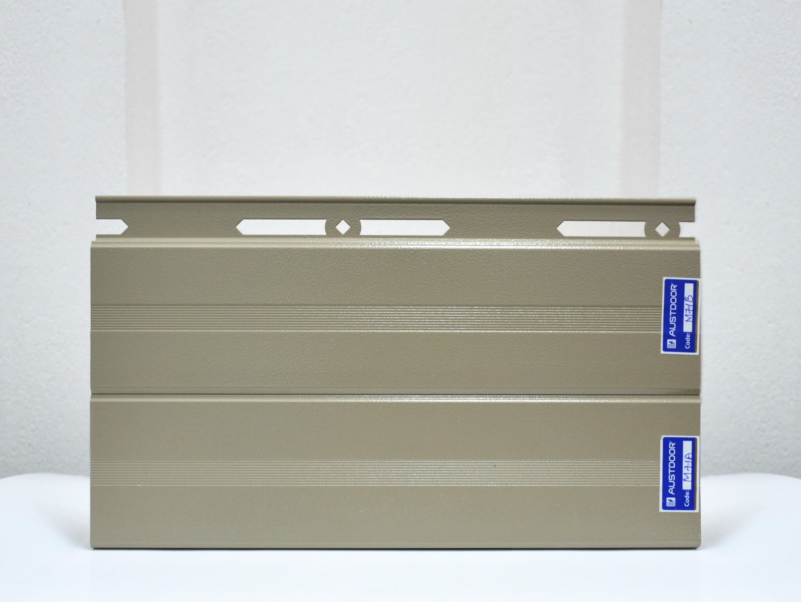Cửa cuốn Austdoor M71i dày 1.1 - 1.3mm