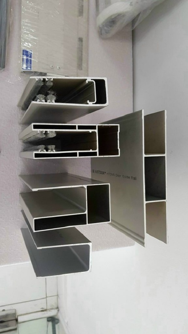 ray-cua-cuon-austdoor-01