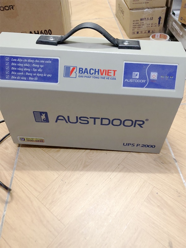ups-cua-cuon-austdoor-p2000-02