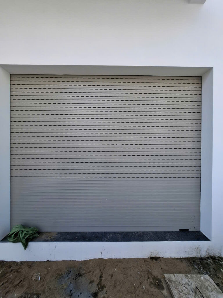 Cửa cuốn Austdoor An Giang mẫu giá cả kỹ thuật Saodoor – Giải pháp tối ưu cho không gian của bạn