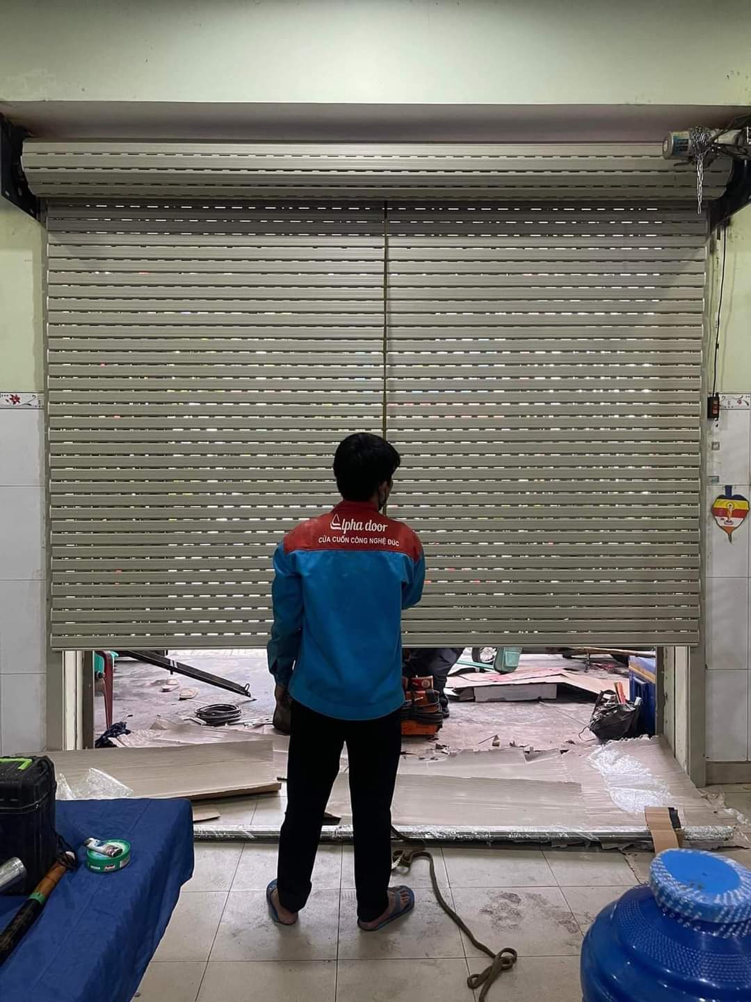 Hệ Thống Lắp Đặt Cửa Cuốn Austdoor Bến Tre Chính Hãng Uy Tín Giá Tốt Saodoor – Giải Pháp An Toàn và Tiện Nghi Cho Không Gian Của Bạn