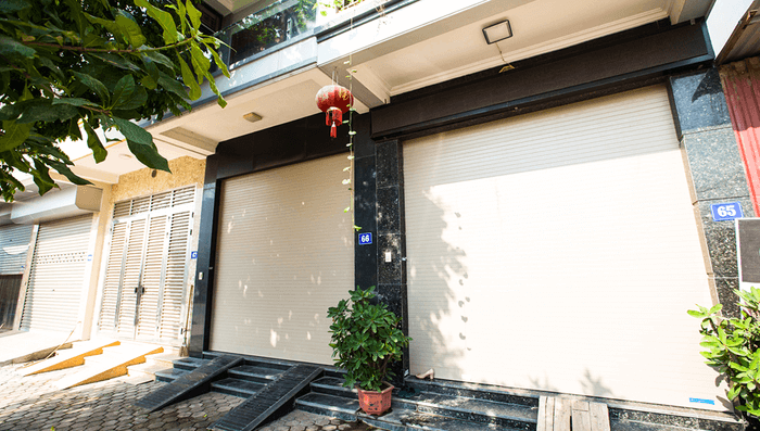 Khám Phá Báo Giá Lắp Đặt Cửa Cuốn AustDoor Tại Quận Phú Nhuận – Với SaoDoor