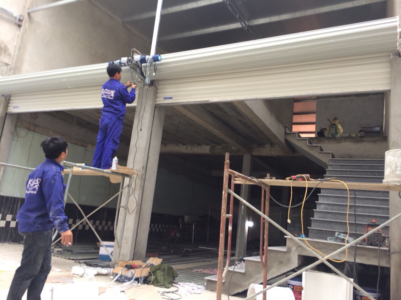 Sửa cửa cuốn AustDoor Huyện Nhà Bè SaoDoor – Chuyên Nghiệp, Đáng Tin Cậy Để Bảo Vệ Ngôi Nhà Của Bạn