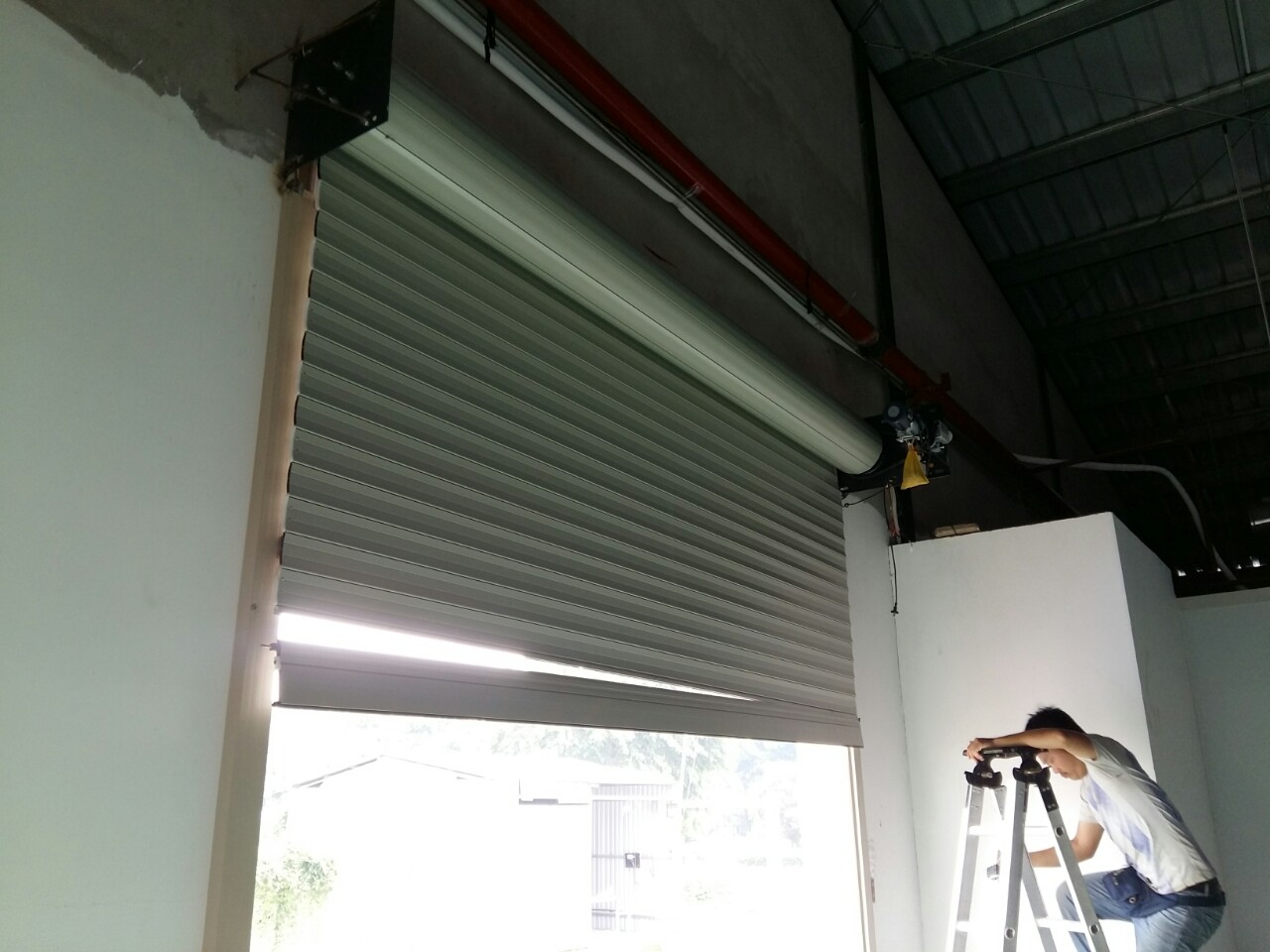 Sửa cửa cuốn AustDoor Quận Thủ Đức SaoDoor - Chuyên Nghiệp và Tin Cậy Hàng Đầu