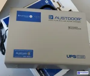 Bình lưu điện cửa cuốn Austdoor Dĩ An Bình Dương 02