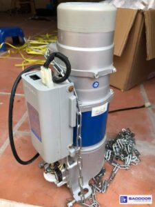 Motor cửa cuốn Austdoor Tân Uyên Bình Dương 01 (1)
