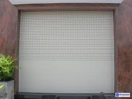 Sửa cửa cuốn KCN VSIP Bình Dương 02 (1)