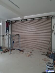 sua-cua-cuon-tai-ben-cat 01 (1)