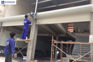 sửa cửa cuốn thủ dầu một 011