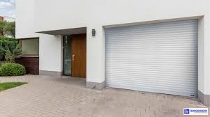 Lắp đặt cửa cuốn TPHCM chính hãng bền đẹp an toàn giá tốt 6 (1)