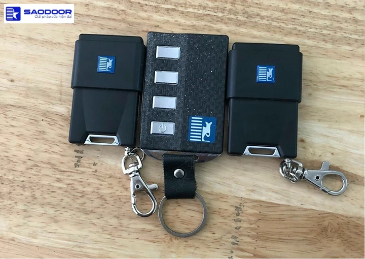 Remote điều khiển cửa cuốn từ xa phường An Phú Đông TP.HCM an toàn tiện lợi