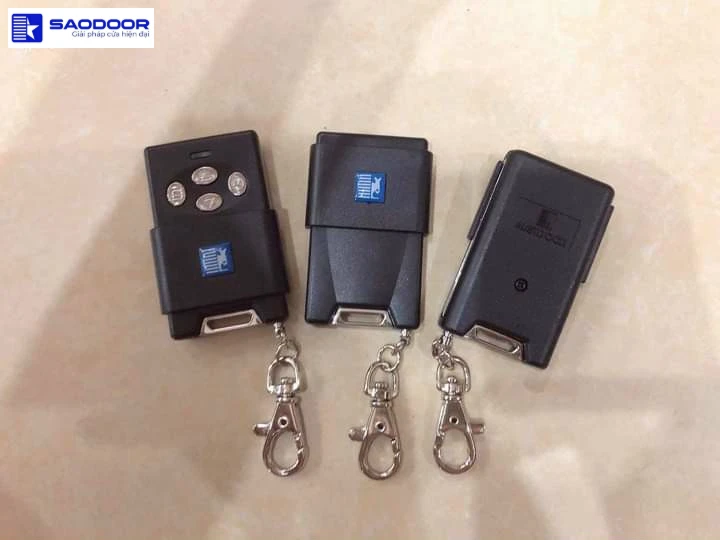 Remote điều khiển cửa cuốn từ xa phường Hòa Bình TP.HCM an toàn tiện lợi