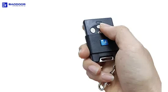 Remote điều khiển cửa cuốn từ xa phường Linh Xuân TP.HCM an toàn tiện lợi