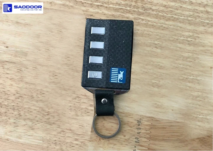 Remote điều khiển cửa cuốn từ xa phường Long Trường TP.HCM an toàn tiện lợi
