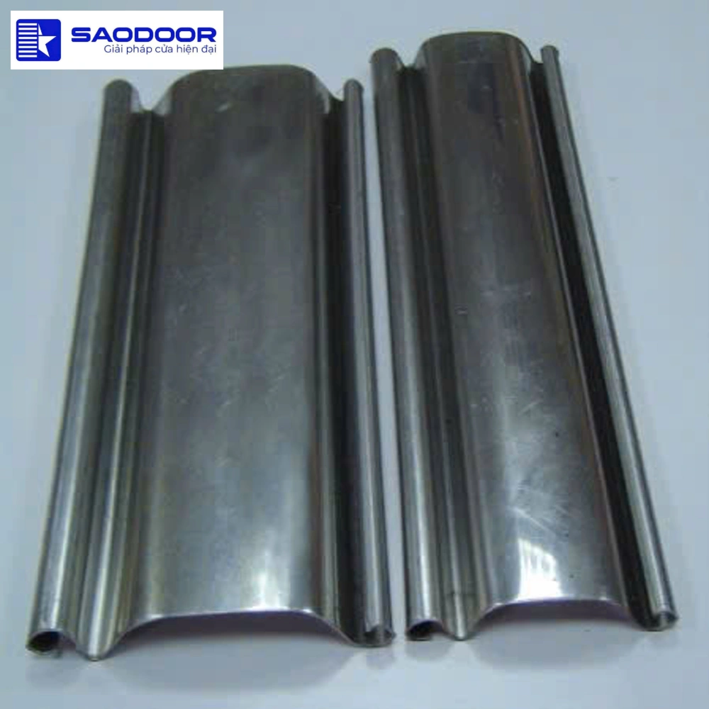 Cửa Cuốn Inox 7 Dem Chắc Chắn Chống Gỉ Bền Đẹp