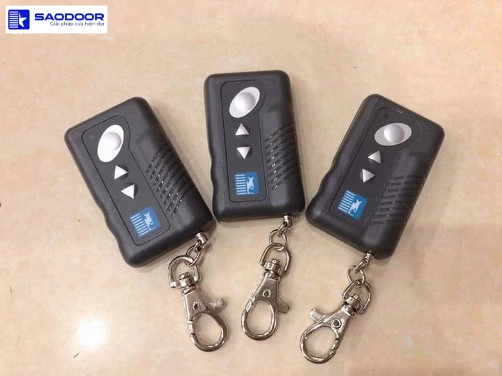 Remote điều khiển cửa cuốn từ xa phường Tân Hòa TP.HCM an toàn tiện lợi
